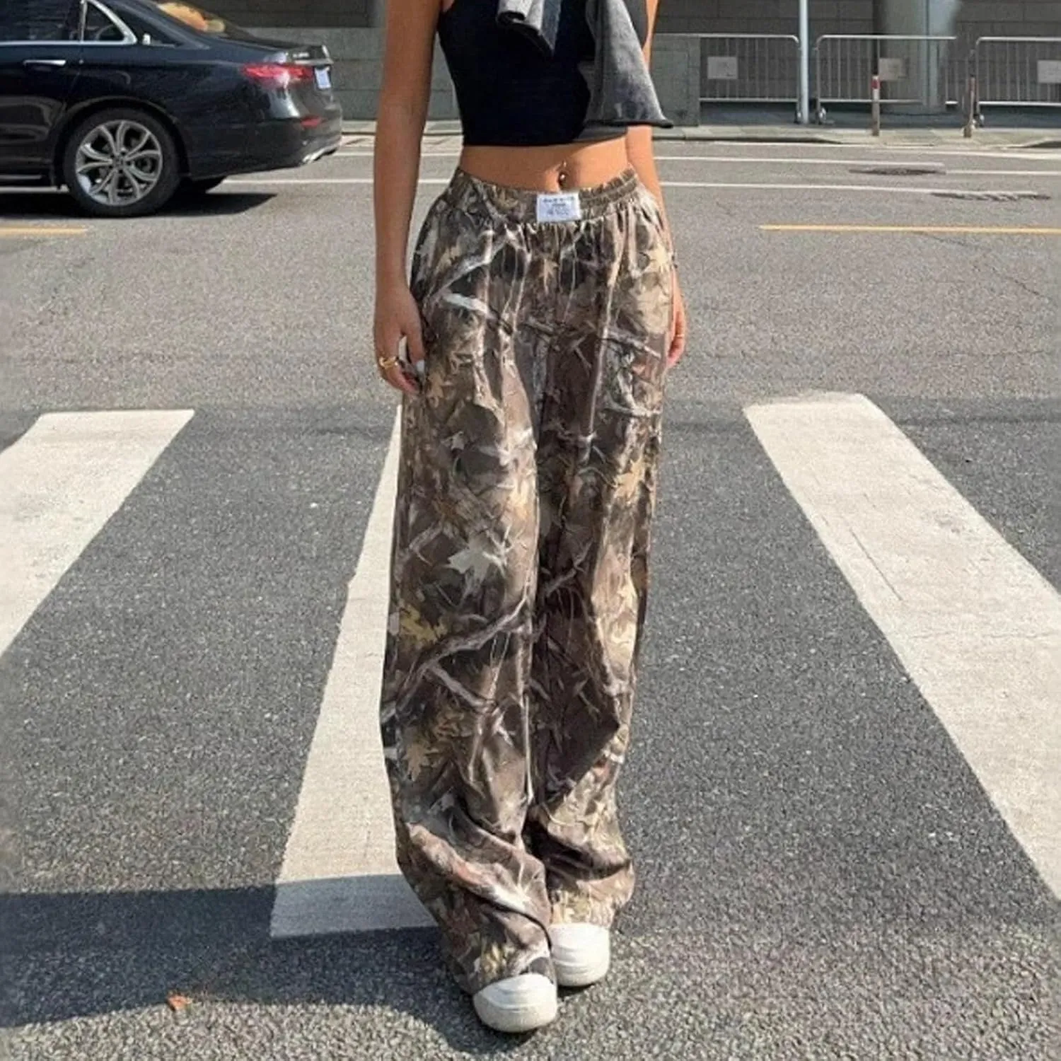 Camo Pants Women Graphic Baggy Sweatpants Camo Print Straight Wide Leg Joggers Street Wear Drawstring Sweat Pant